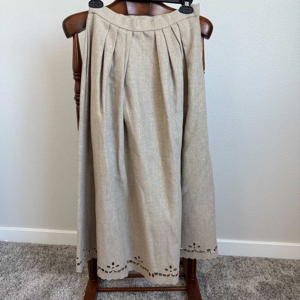 Oscar de la Renta Beige Midi Skirt - Elegant A-Line with Scalloped Hem - Picture 4 of 14